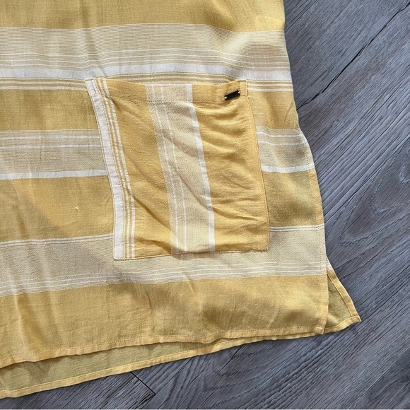 O’Neill Beach Coverup​ - Picture 3 of 4